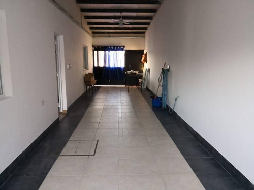 Imagen 14 de 21 de Amplia Y Moderna Casa De Dos Dormitorios, Con Gran Cochera Y Patio