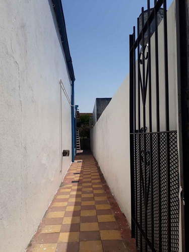 Casa En Venta - 2 Dormitorios 1 Baño - Cochera - 277mts2 - Ensenada