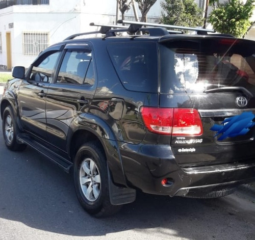 Toyota Sw4 3.0 Srv Cuero , At , 4 X 4 . Excelente. Titular