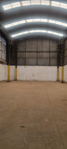 Galpon En Alquiler De 437 M2 - Puente Grúa - + 157 M2 Descubierto + Oficinas - Wilde
