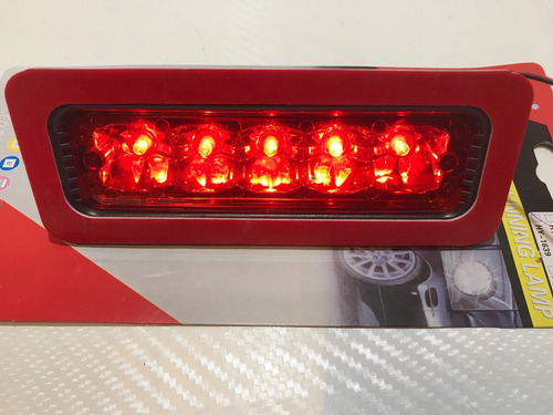 Imagen 7 de 8 de Farol 4 Leds Luz Freno 12vv Autoadhesiva Luneta Trasera F10