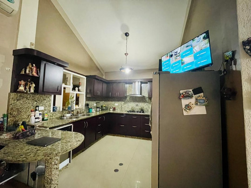 Emili Ofrecer En Venta Casa En Pie De Monte San Diego