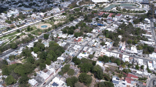 1200m2 De Terreno Con Construcción Cerca Del Parque De La Plancha Merida Centro