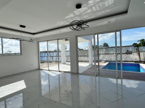 Proyecto De Villas En Contrucción Bávaro Punta Cana