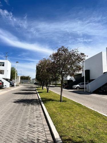 Se Vende Casa Duplex En Dos Deseos, El Mirador, Terreno 199 