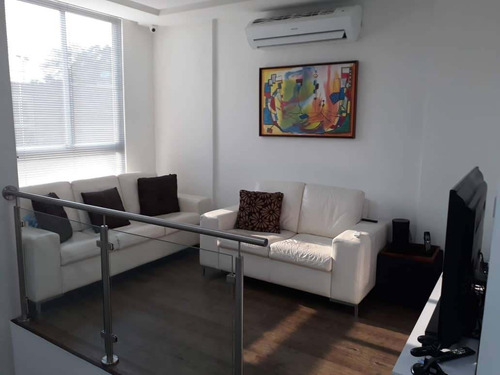 Se Vende Townhouse En Conj. Res. Rincón Garden. Foth-178