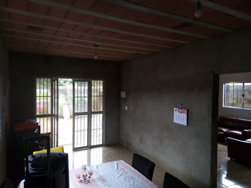 Imagem 9 de 23 de Casa No Bairro Caraguava, Em Peruíbe, Com Espaço Para Piscina, Churrasqueira