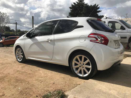 Peugeot 208 Active Nivel 6