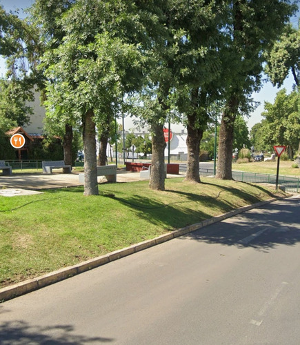 Local Comercial En Arriendo , 130.80 Mts2 , Huechuraba.