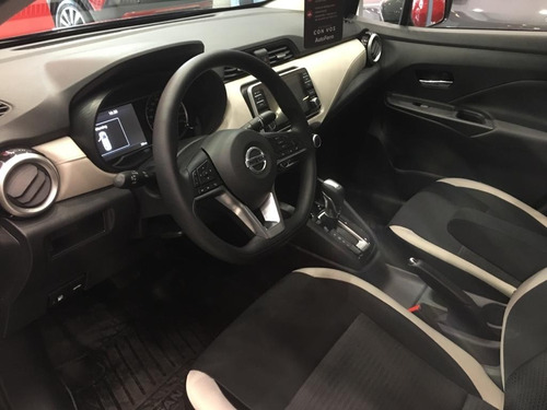Imagen 8 de 12 de Nissan New Versa Advance Cvt