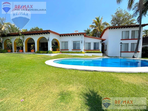 Venta De Casa En El Club De Golf Santa Fe, Xochitepec, Morelosclave 4867