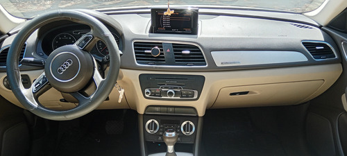 Audi Q3 2.0 S-line Plus 211hp At