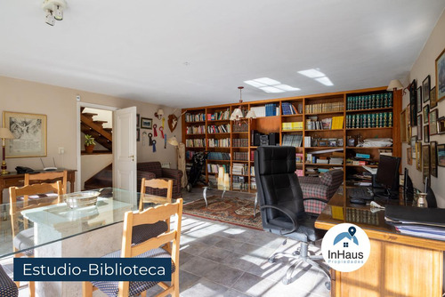 Casa De Categoría A Pocas Cuadras Del Centro De Villa General Belgrano