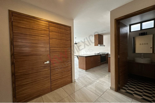 ¡vive En Planta Baja Con Jardín Privado En El Corazón De San Andrés Cholula!