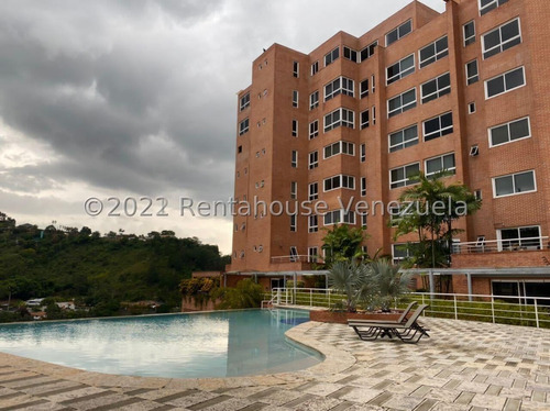 Espectacular Apartamento Tipo Pent-house En Venta Lomas Del Sol, Caracas Totalmente Remodelado 23-11949