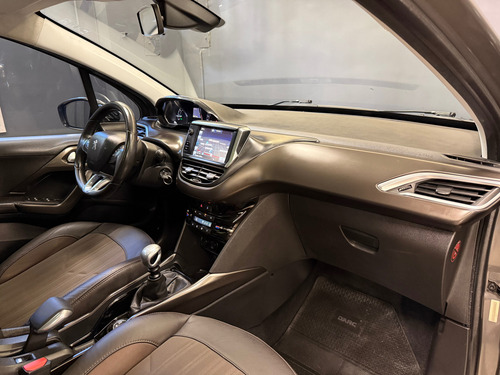 Peugeot 2008 1.6 Thp Sport