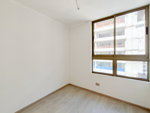 Edificio Av. El Parrón (1 Est.) Vista Poniente Piso 9