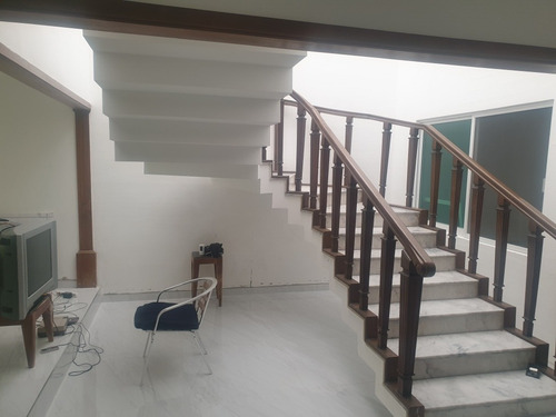 Imagen 2 de 20 de Residencia De Lujo 4 Rec.+1/ Residencial Victoria ,recién Remodelada /zapopan /excelente Ubicación /oportunidad!!expogdl/distrito La Perla/pza Sol