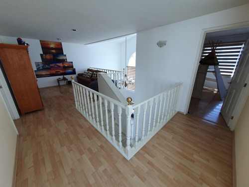Hermosa Residencia En Centro Sur, Claustros Del Sur, C.342 M2, 3 Niveles