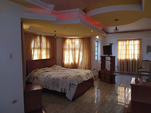 Imagen 6 de 8 de Michelle Vargas Vende Bella Casa En Colinas De Guataparo Foc - 680mv