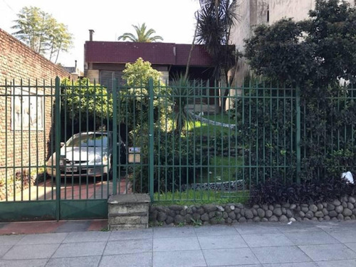 Imagen 1 de 6 de En Venta! Casa Sobre Av. Senador Moron