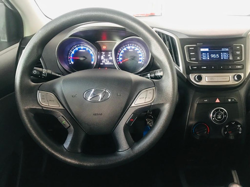 Imagem 12 de 13 de Hyundai Hb20s 1.0 Comfort Plus Flex Manual