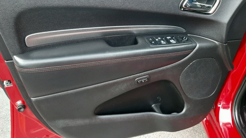 Imagen 8 de 12 de Dodge Durango 2018 5.7 V8 R/t At