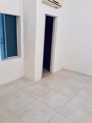 Imagen 20 de 30 de Casa Frente Al Mar, Ideal Para Posada. Precio Negociable !!!
