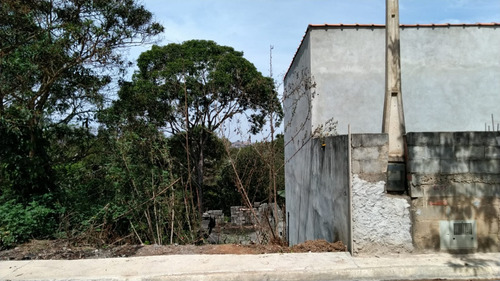 Terreno Com 1002 Metros Quadrados Em Igaratá, Sp