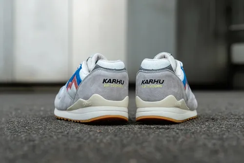Ropa deportiva karhu new arrivals