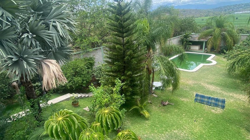 Casa En Venta Seminueva En Cuernavaca Con Areas Recreativas