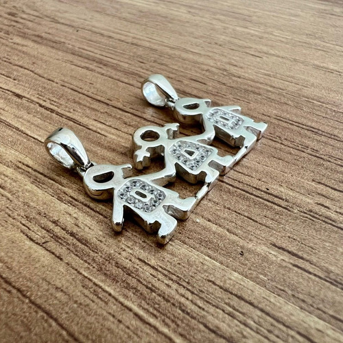 Imagen 6 de 9 de Dije Niños Y Niña De Plata 925 Con Zirconias Agálea