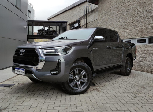 Toyota Hilux 2.8 Cd Srv 177cv 4x2 At