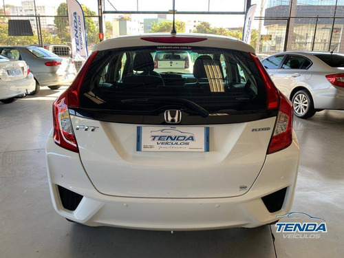 Imagem 4 de 15 de Honda Fit 1.5 Lx 16v Flex 4p Automático