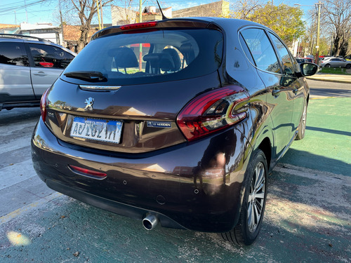 Peugeot 208 1.6 Feline Tiptronic