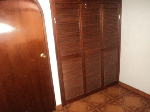 Imagen 12 de 16 de Venta De Apartamento En Urbanización El Lago Ii/madre María 04124827470