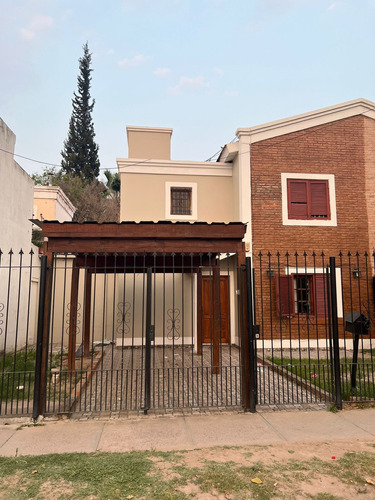 Duplex Barrio Los Alamos