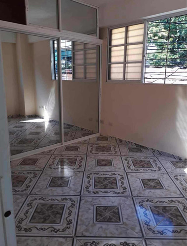 Gazcue, Alquilo Apartamento Sin Amoblar De 1 Habitación
