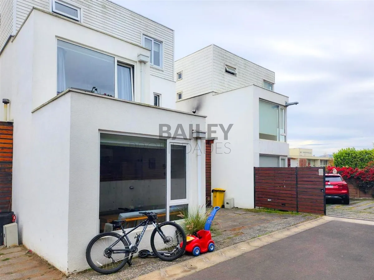 Imagen 2 de 27 de Vendo Casa En Condominio En Concón