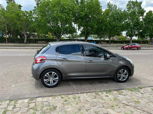 Imagen 4 de 5 de Peugeot 208 2014 1.6 Feline Pack Cuir