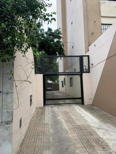 Imagen 2 de 20 de Departamento En Venta - 2 Dormitorios 1 Baño - 46mts2 - La Plata
