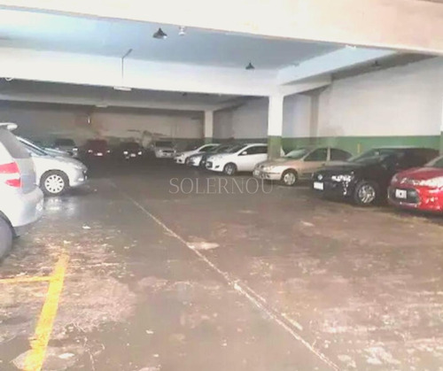 Imagen 3 de 8 de Venta Cochera Cubierta Centro Avellaneda - Oportunidad