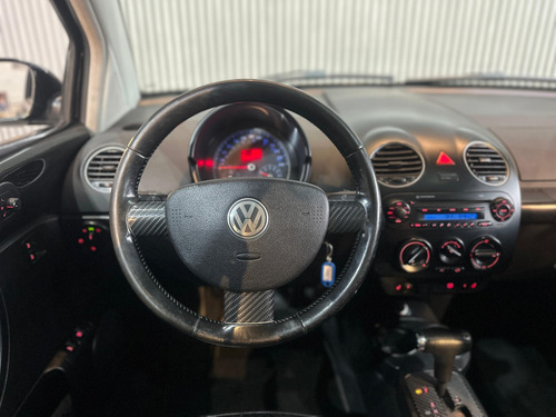 Volkswagen New Beetle 2.0 MI 8V GASOLINA 2P TIPTRONIC