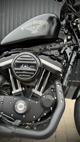 Harley Davidson Iron 883