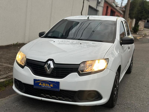 Renault Sandero Auth 10