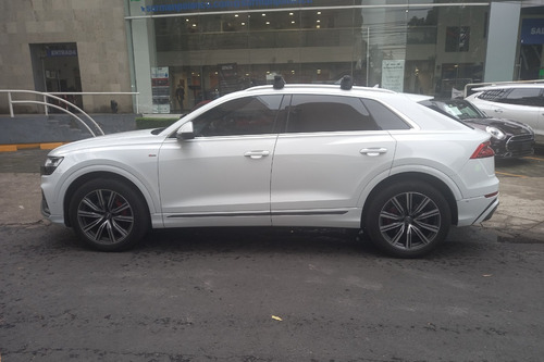 Imagen 2 de 13 de Audi Q8 S Line 2020