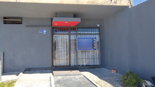 Alquiler Local Comercial Malvin Sobre Avenida Italia