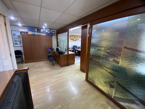 Amoblada, Sn Pío X, Av. Los Leones, 90 M2, El Mejor Edificio
