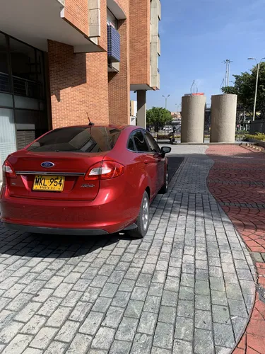 Ford Fiesta 1.6 Hatchback Automática