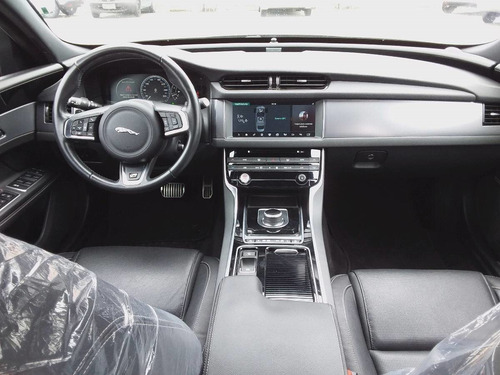 Jaguar Xf 2.0 R-sport Turbocharged Gasolina 4p Automático